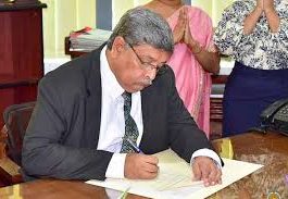 ජාතික මැතිවරණ කොමිෂන් සභාවේ 5 වන කොමසාරිස් ජනරාල්වරයා ලෙස පත්වීම පිළිබඳව සුභාශිංසන පිරිනැමීම.